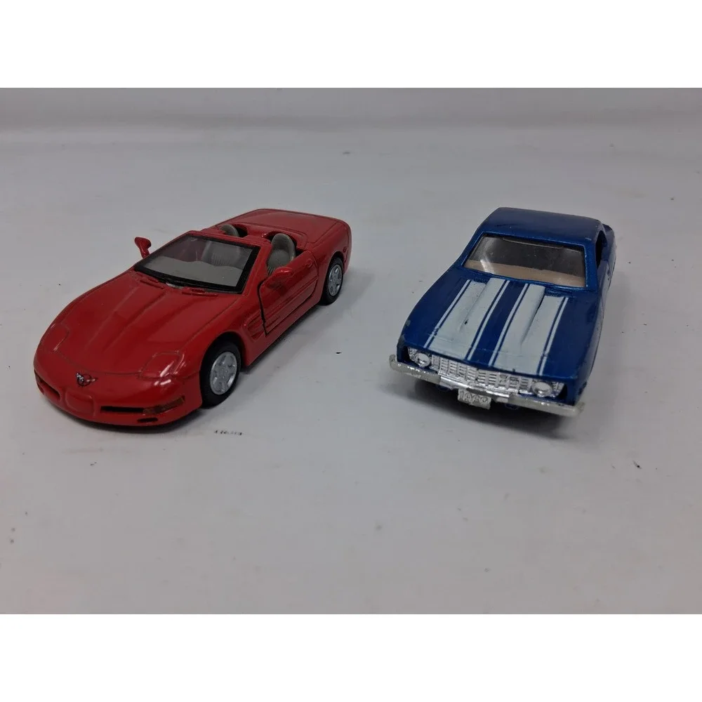 Ertl 1969 Camaro Z28 Blue & 1998 Corvette Red 1:43 Diecast Model Car Lot. W